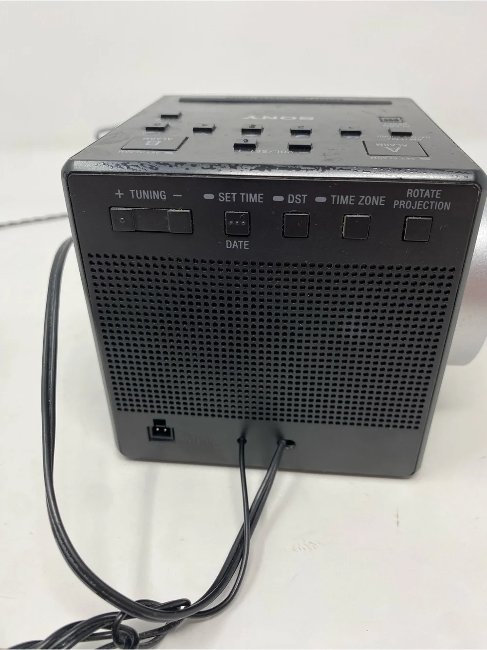 Sony ICF-C1PJ Alarm Clock Radio with Time Projection (Black)